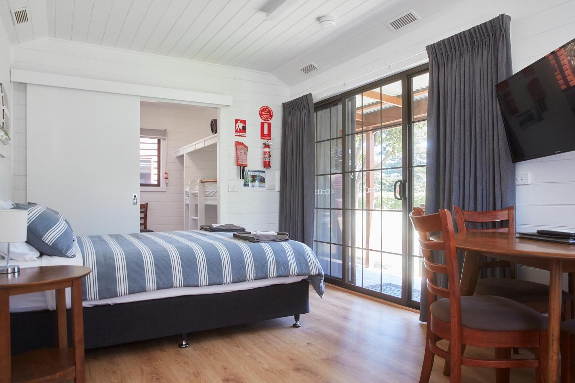 Surfside Holiday Park Γουόρναμπουλ Εξωτερικό φωτογραφία