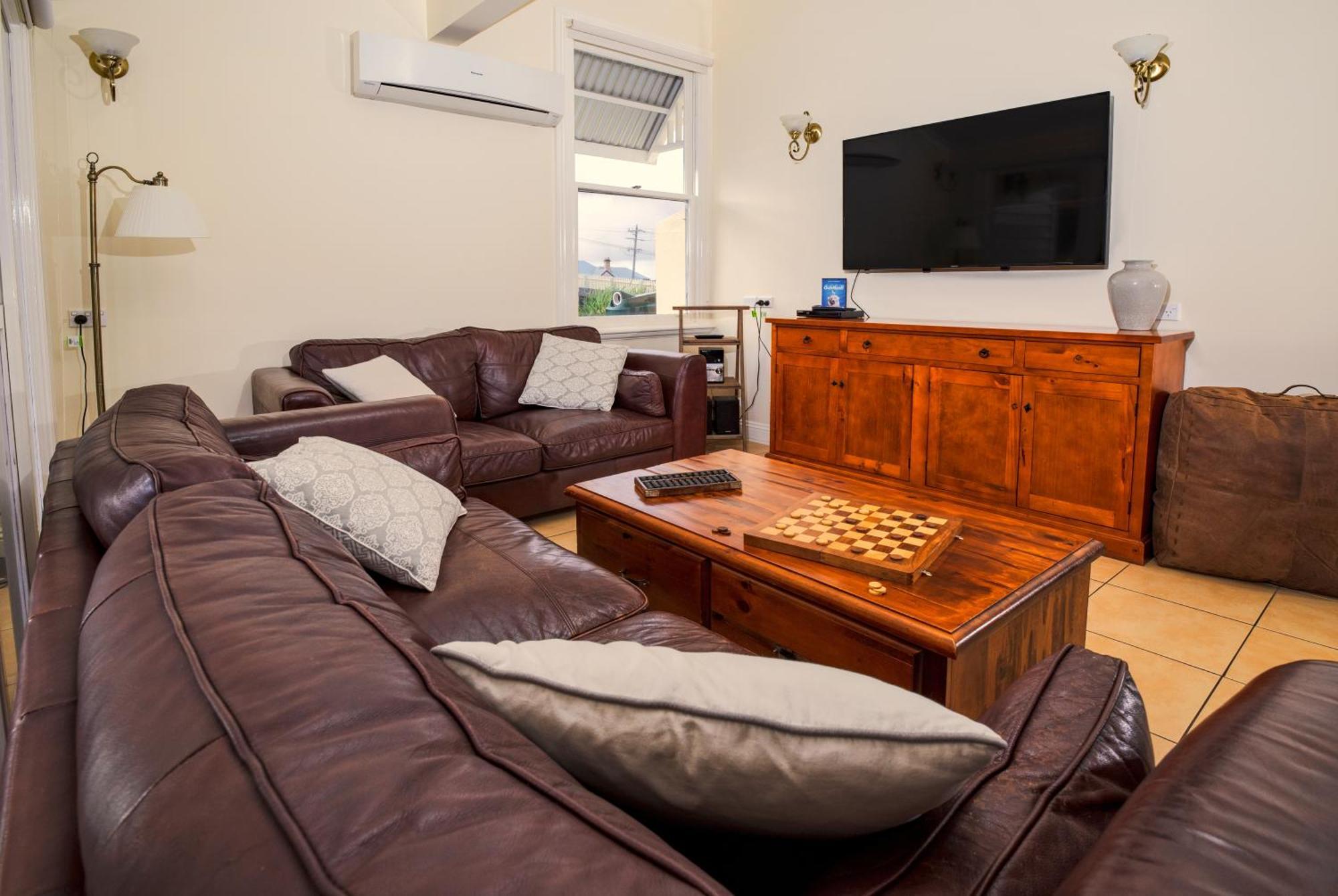 Surfside Holiday Park Γουόρναμπουλ Εξωτερικό φωτογραφία